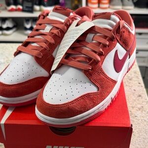 Nike V-Day Dunk Low Sneakers